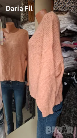 -30% Пухкав и мекичък пуловер в цвят корал, снимка 4 - Блузи с дълъг ръкав и пуловери - 48747776