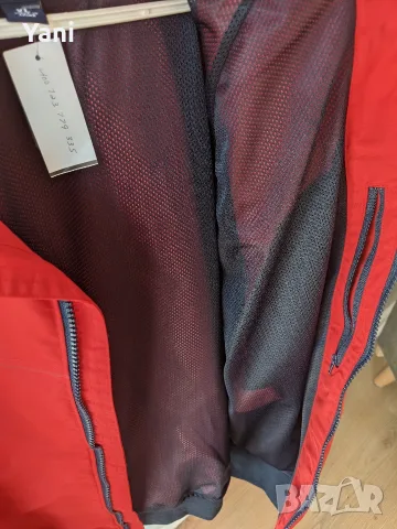Мъжкото червено яке Lands' End Classic Squall Jacket, снимка 3 - Якета - 56226910