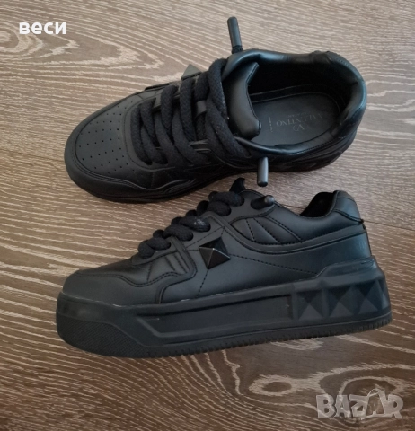 обувки Valentino висок клас 