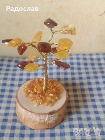 декоративно дърво с кехлибар 