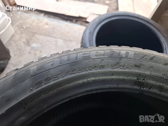 4 бр Лауфен 225/45R17 дот18г и 5+ мм, снимка 2 - Гуми и джанти - 53711736