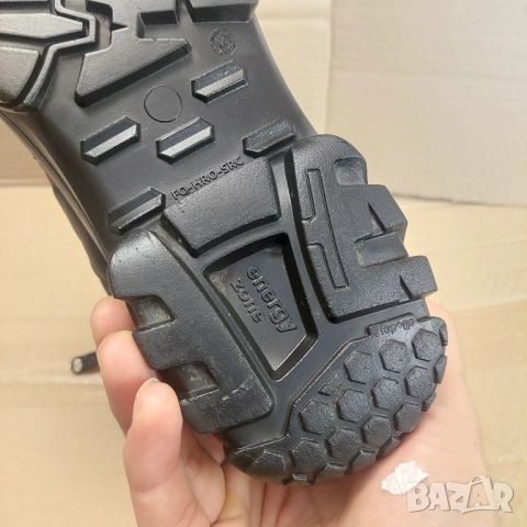 SNICKERS предпазни работни обувки / кубинки Toe Guard ALASKA S3 с бомбе номер 43 , снимка 13 - Други - 52067480