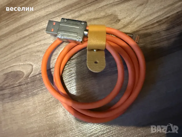 Усилен силиконов USB към Lightning кабел за iPhone (оранжев, с кожен органайзер)
