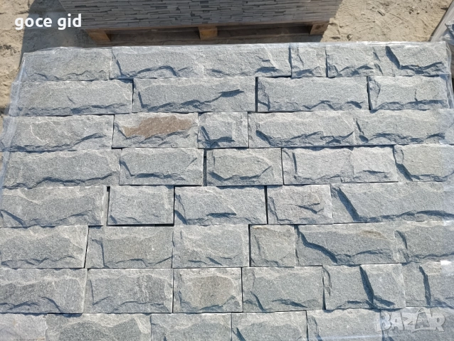 Кавалски сив гнайс – рязана облицовка „тухлички“, 3D релеф | Налично + доставка от производител