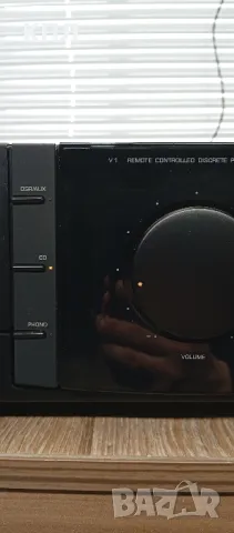 Усилвател GRUNDIG Fine Arts V-1, снимка 4 - Ресийвъри, усилватели, смесителни пултове - 49313347