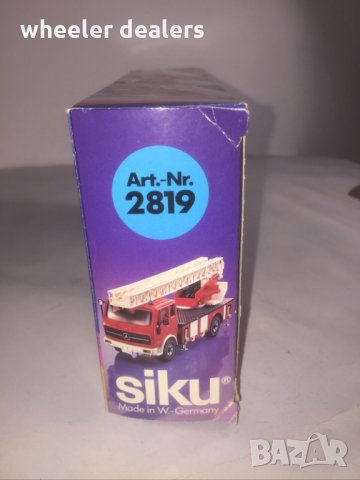 Метална количка SIKU 2819 1/55 Пожарна Mercedes 2819 със стълба, снимка 6 - Колекции - 35983040