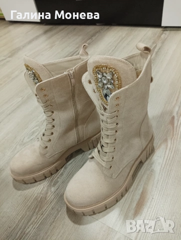 Дамски боти с козина 