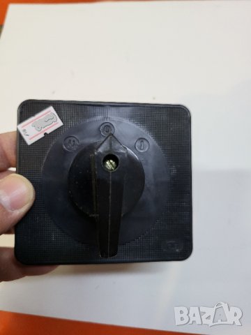 Български Пакетен превключвател пакетен прекъсвач 25 ампера -  междинна нула и две пол. Пакетен ключ, снимка 2 - Резервни части за машини - 39568273