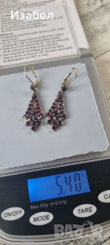 14 карата обеци и 8 карата пръстен с гранати, снимка 2 - Бижутерийни комплекти - 53366308