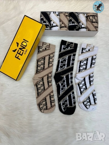 чорапи в кутия off white Nike Adidas fendi Victoria's secret moschino gucci , снимка 18 - Дамски чорапи - 51677883