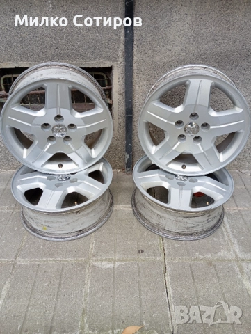 Оригинални Джанти от Додж Калибър стават за MAZDA 3 5 6 CX-3 CX-5, 17 цола,5х114.3 централен 67.1, снимка 4 - Гуми и джанти - 52484349