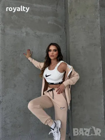 Nike дамски комплект от три части Различни цветове , снимка 3 - Комплекти - 49824468