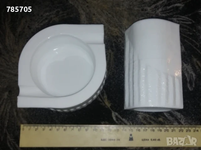 Порцеланов пепелник и вазичка , снимка 2 - Декорация за дома - 51429633