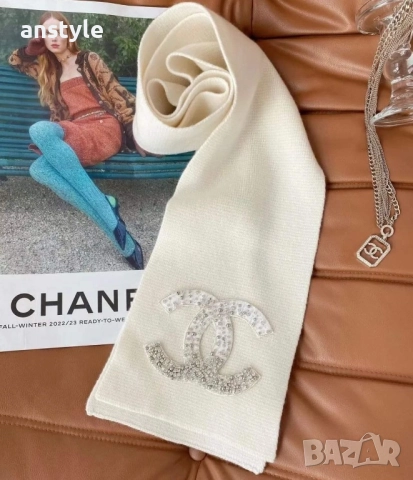 Луксозен шал в бяло и черно