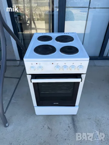 печка с метални котлони Gorenje 