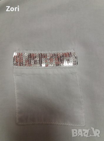 ИЗКЛЮЧИТЕЛНО КРАСИВА светлосива блуза с джобче и сребристи пайети, снимка 4 - Ризи - 40953810