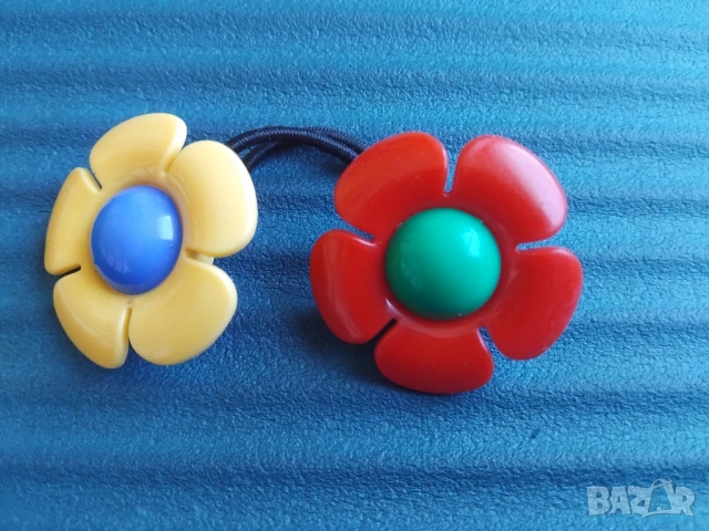 Ластик за коса с фигурки цветя - НОВ