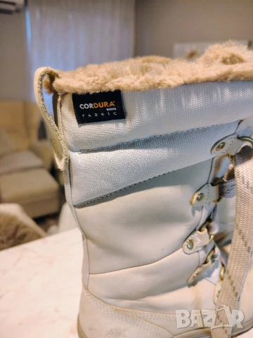 оригинални зимни боти Timberland , снимка 5 - Дамски боти - 53143122