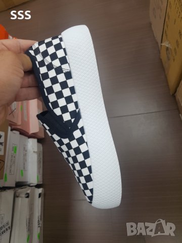 Обувки, снимка 2 - Дамски ежедневни обувки - 41586725