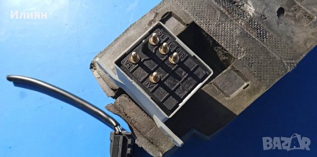 Реле каравана Мерцедес 124 , снимка 3 - Части - 39984044