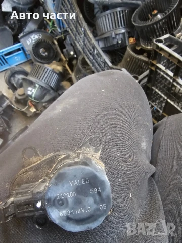 Моторче клапа парно за Citroen C5 I Sedan (03.2001 - 03.2005) 2.0 HDiValeo 653118V.C