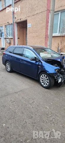 Toyota Auris на Части, снимка 2 - Автомобили и джипове - 48821978