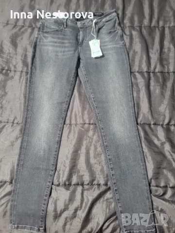 Оригинални дънки на Guess M