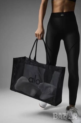 чанти alo Sheer Tote Bag
, снимка 5 - Чанти - 50578740