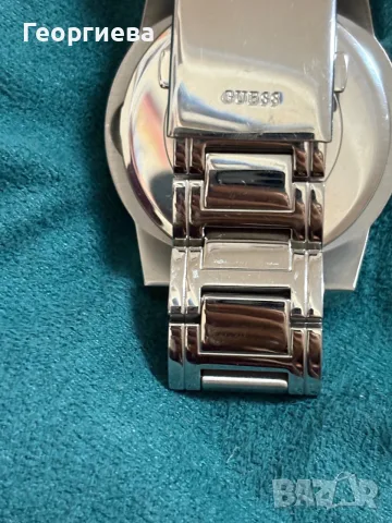Часовник Guess, инокс с кристали, снимка 3 - Дамски - 56144171