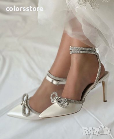 Сандали на ток - екрю сатен - BY22