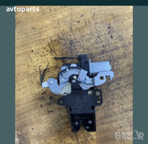 Mazda 6 2010година хечбег брава заден капак, снимка 2 - Части - 40607741