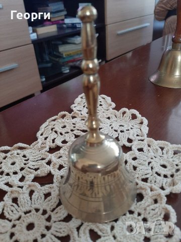 Бронзова камбанка