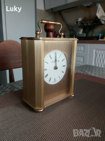 Продавам стилен и красив часовник на стара, известна марка--Германия.Настолен тип. Работещ., снимка 3 - Антикварни и старинни предмети - 42623319