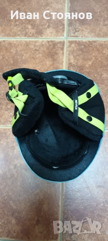 Детски ски ръкавици и каска, снимка 5 - Зимни спортове - 52820880