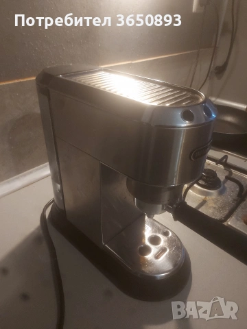 кафемашина делонги модела се вижда на последната снимка 