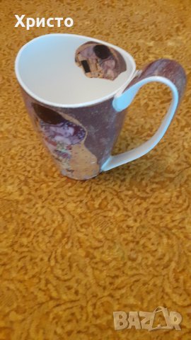 чаша Целувката, Густав Климт, изработена от фин костен порцелан  Lancaster
