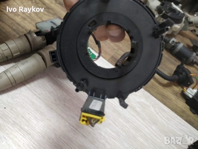 Лентов кабел за Airbag за Volkswagen Bora Sedan (10.1998 - 12.2013), № 1J0 959 653 B, снимка 2 - Части - 51465632