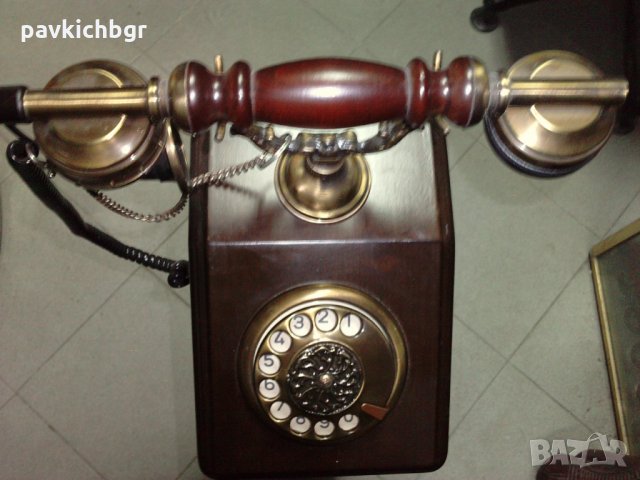 Ретро телефон