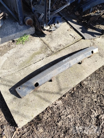 Основа предна броня -Nissan Pantfinder r51 -2008г-174кс