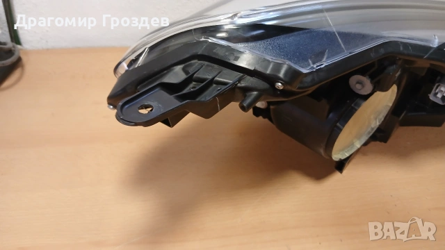 Ляв фар за Toyota Yaris III Hybrid / Тойота Ярис Хибрид (2012-2015), снимка 8 - Части - 53395005
