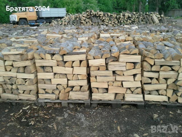 Дърва за огрев - Топлина с душа – от нашето семейство до вашия дом