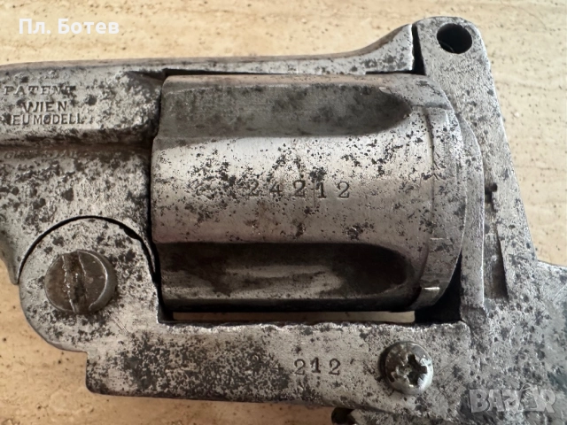 Стар револвер Гасер, снимка 7 - Антикварни и старинни предмети - 51998539