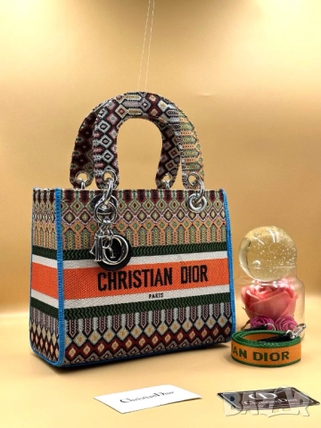 чанти christian dior 23х20см, снимка 7 - Чанти - 51457997