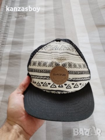 Dakine - страхотна шапка , снимка 3 - Шапки - 41480033