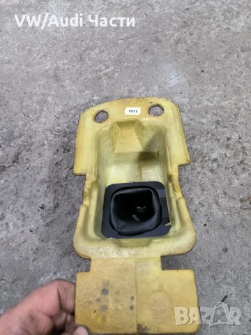 Изолация маншон скоростен лост за Ауди А3 С3 Audi A3 S3 8L 8L0863875C, снимка 3 - Части - 48871478