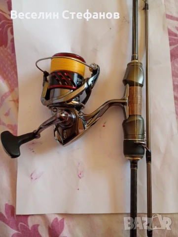 Shimano Stradic Ci4+ 3000 и пръчка ултра лайт комплект , снимка 5 - Въдици - 50905112