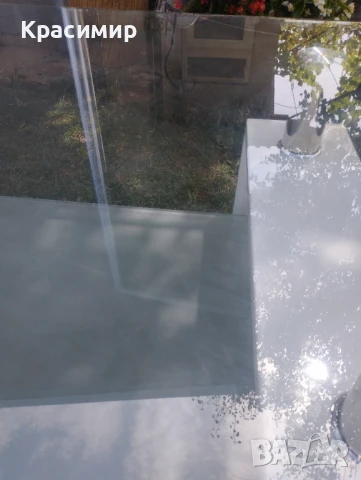 Маса от закалено фасетирано стъкло и неръждаем метал. Изключително сигурна и стабилна. , снимка 4 - Маси - 51393073