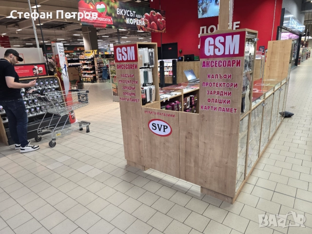 Щанд / Рафт от пдч пригоден за гсм аксесоари, снимка 6 - Стелажи и щандове - 52571946