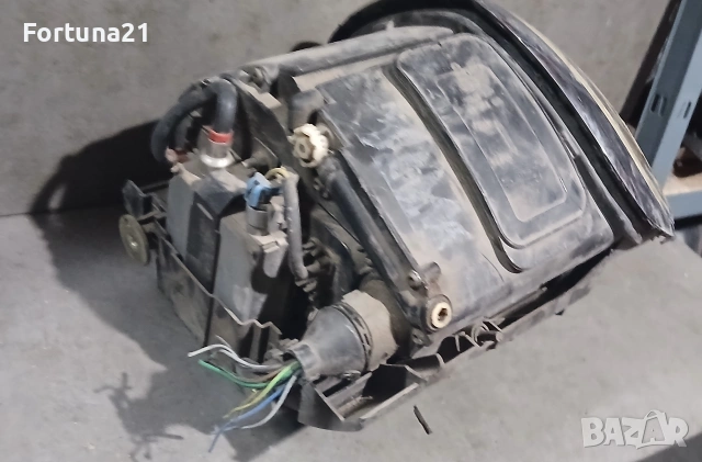 Lancia Thesis - оригинален фар ксенон - ланчиа тесис, снимка 7 - Части - 40828853