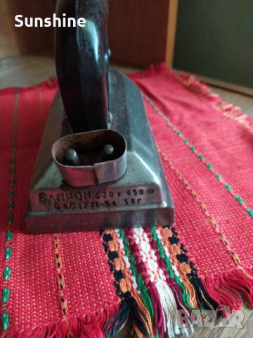 Старинна ютия работеща ЕЛПРОМ 1950 г., снимка 4 - Антикварни и старинни предмети - 35675517